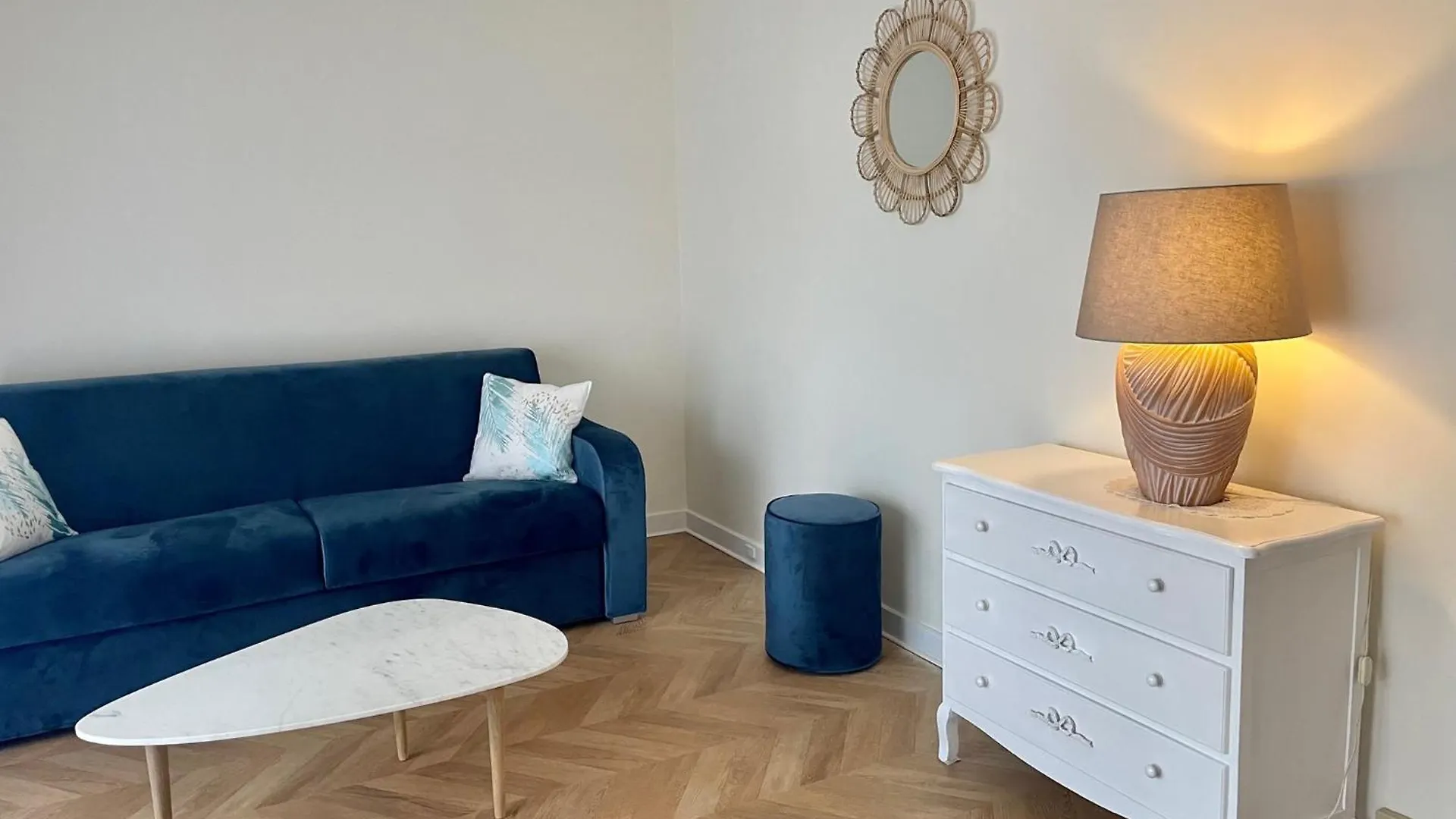 Large Studio Apartment Invalides Montparnasse París